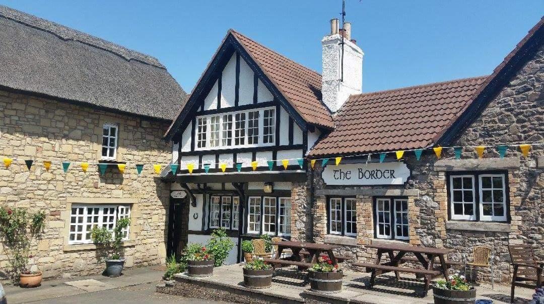 The Border Hotel Kirk Yetholm Экстерьер фото